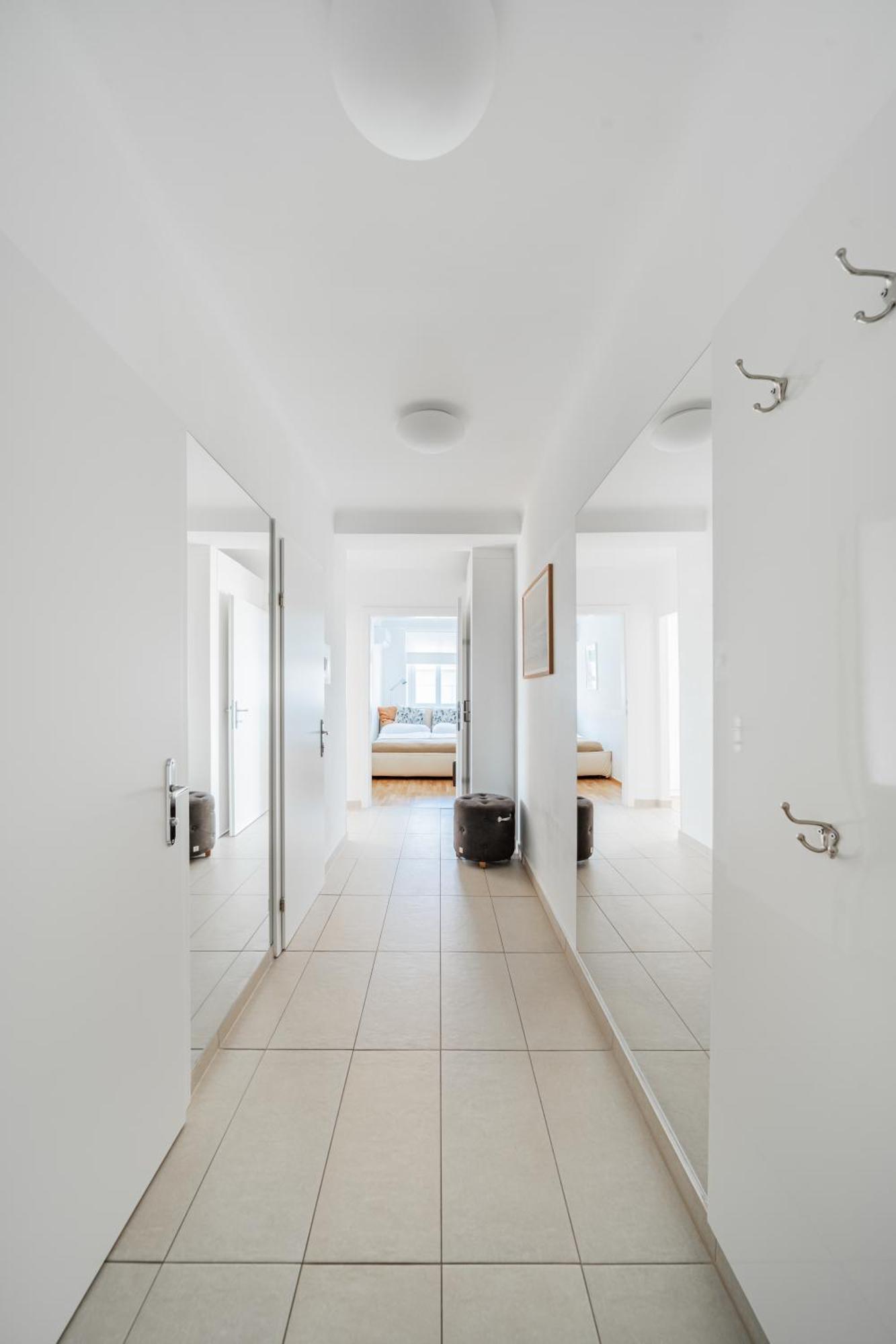 Apartment Central 60m2 10 Min Walk From Main Station Wien
